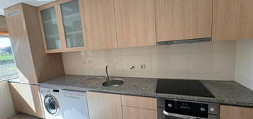 Apartamento Tipo T1, com cozinha equipada, em Fraião, Braga (516)