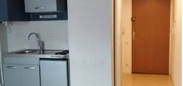 Studio 24m2 Strasbourg à rafraîchir