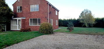 3 bedroom detached house