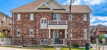 5 Larry Grove Way, Markham, ON L6E 0T7