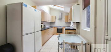 Terraced house to rent in Balfour Road, Nottingham NG7