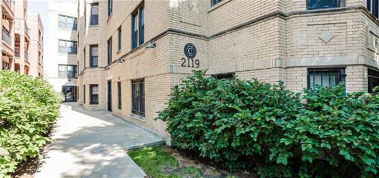 2119 N  Campbell Ave #3F, Chicago, IL 60647