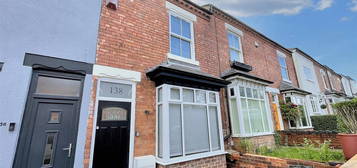 Terraced house to rent in Gordon Road, Harborne, Birmingham B17