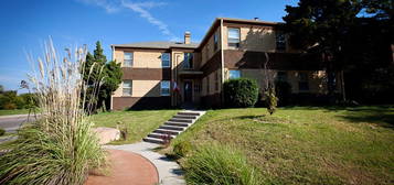 3304 E  Douglas Ave #202, Wichita, KS 67208