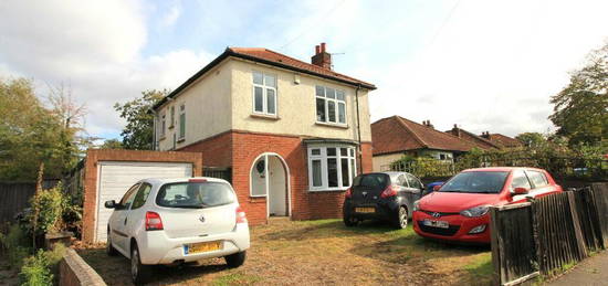 5 bedroom semi-detached house