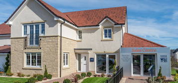 4 bed detached house for sale