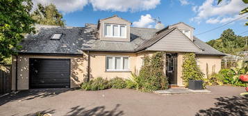 5 bedroom detached bungalow for sale