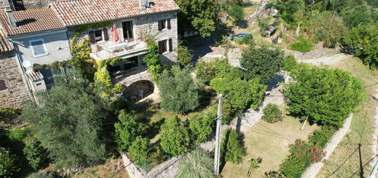 Maison en pierre  à vendre, 5 pièces, 3 chambres, 83 m²