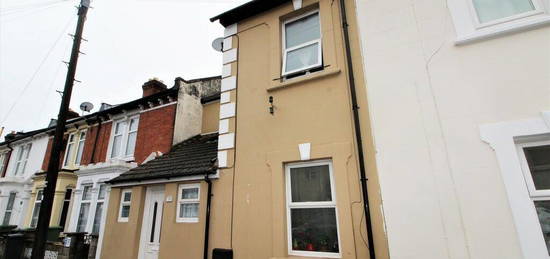 2 bedroom terraced house