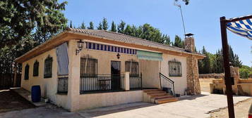 Chalet en Albuñuelas