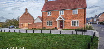 4 bed detached house for sale