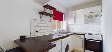 2 bed flat to rent