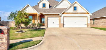 2601 Ryder Dr, Yukon, OK 73099