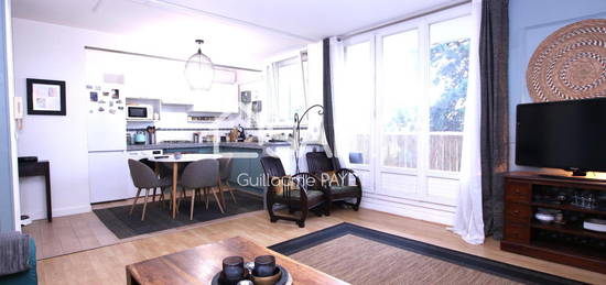 MAGNIFIQUE APPARTEMENT F3 64 m² 2 CHAMBRES / BALCON BIEN EXPOSE, 3 mn A PIED DES COMMERCES, TRANSPORTS et ECOLES !!!