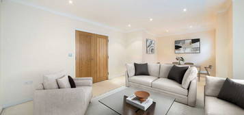 Flat for sale in Canal Boulevard, London NW1