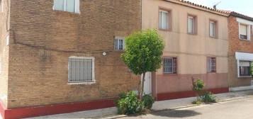 Casa de pueblo en venta en calle Del Pino, 8