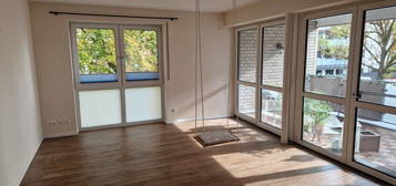 Moderne helle 2-Zimmer-Wohnung mit Südbalkon in Langenhagen-Mitte