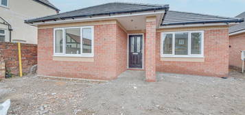 3 bed detached bungalow for sale