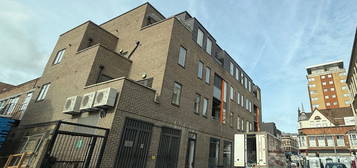 2 bed flat to rent