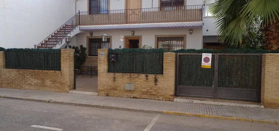 Casa adosada en venta en Carrer Antonio Roig Civera, Rafelbuñol / Rafelbunyol