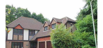 5 bed detached house to rent