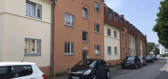 Schöne 2 Zimmer Wohnung mit Balkon sofort anmietbar!