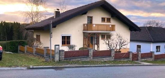 Schönes Einfamilienhaus in sonniger Aussichtslage Nähe Hoheneich