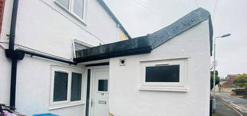 2 bed terraced house to rent