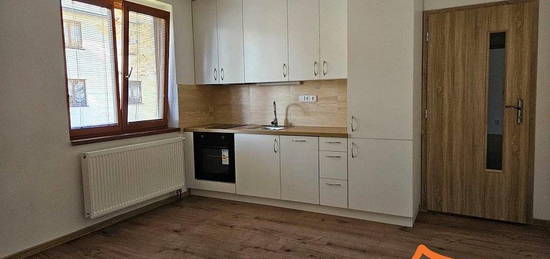 Pronájem byty 2+kk, 50 m2 - ul. Beskydská, Frýdek-Místek