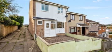 3 bed semi-detached house for sale