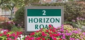 2 Horizon Rd #1219, Fort Lee, NJ 07024