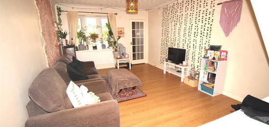 End terrace house to rent in Limewood Court, Newcastle Upon Tyne NE2