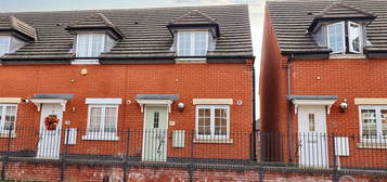 3 bed town house for sale