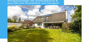 Großzügiges Einfamilienhaus auf geschütztem Grundstück mit Doppelgarage und Doppelcarport