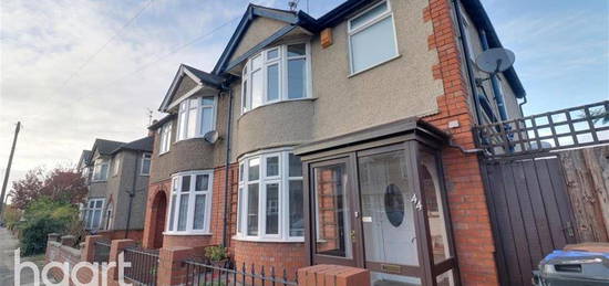 3 bedroom semi-detached house to rent