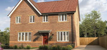 3 bed detached house for sale