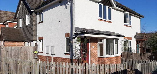 1 bed semi-detached house to rent