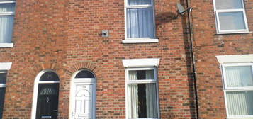 Terraced house to rent in Henry Street, Crewe CW1