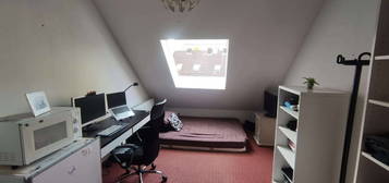 Gemütliche 1-Zimmer-Dachgeschosswohnung in Eimsbüttel