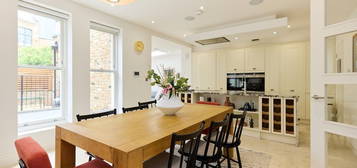 Maisonette to rent in St. Augustine's Road, London NW1