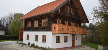 denkmalgeschütztes Bio-Holzblockhaus zum Erstbezug