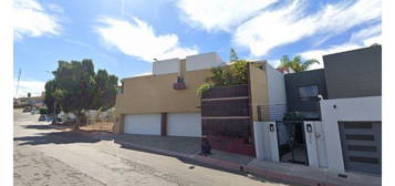 Casa en  Hacienda Agua Caliente, Tijuana