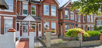 7 bedroom terraced house