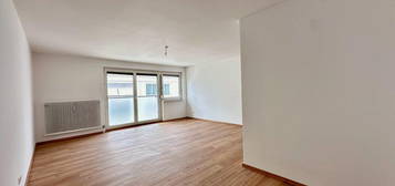 NEUER PREIS - renovierte 4-Zimmer-Wohnung - perfekt für eine große Familie, eine WG oder für Anleger