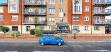 Flat for sale in Y Rhodfa, Barry CF63