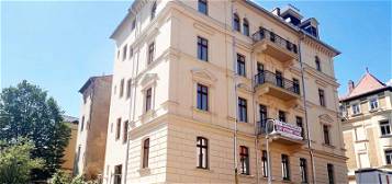 Vermietung schöner 5-Zimmer-Wohnung in Altenburg mit Balkonen