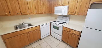 245 Main St Apt 62, Watertown, MA 02472