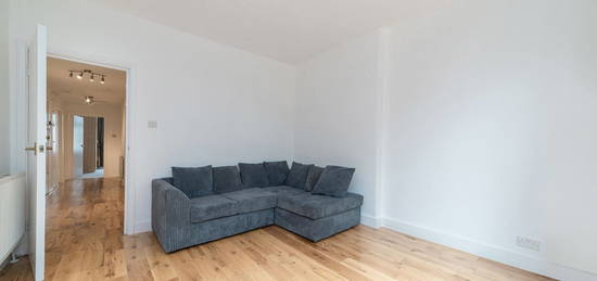 2 bed flat to rent