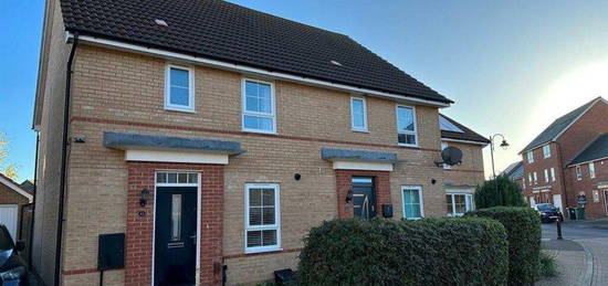 3 bed semi-detached house to rent