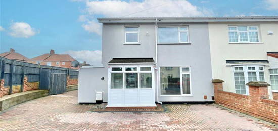 3 bedroom semi-detached house for sale